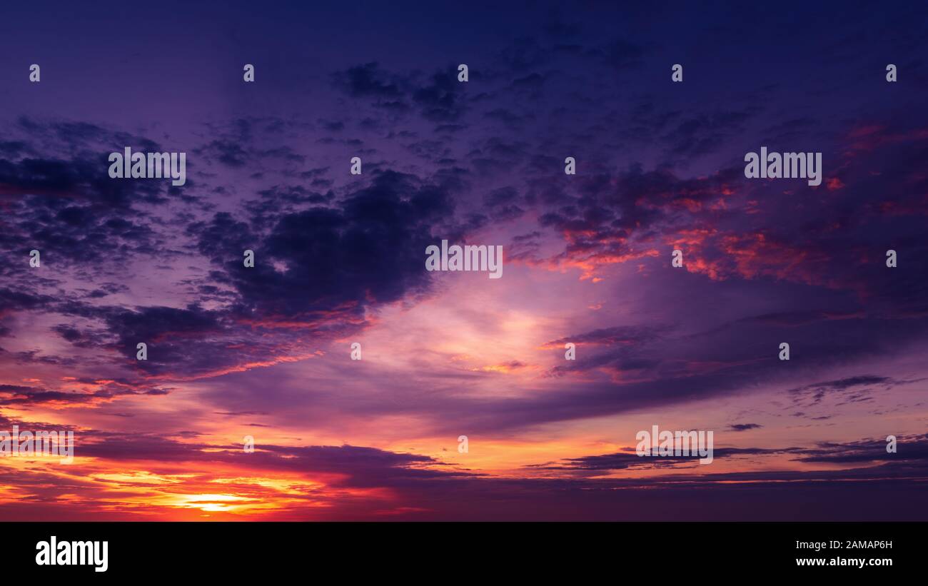 Abstract sunrise over ocean hi-res stock photography and images - Alamy