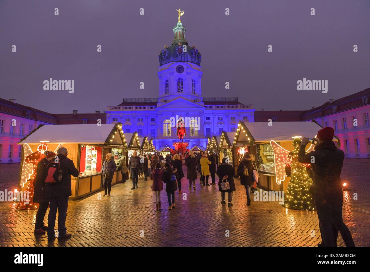 Weihnachtsmarkt am Schloß Charlottenburg, Berlin, Deutschland Stock Photo