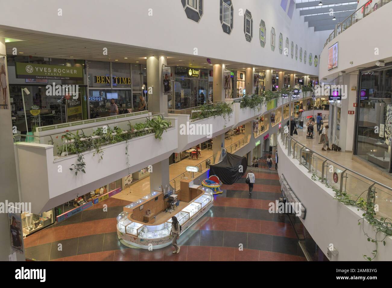 Dizengoff Center Tel Aviv Stock Photos Dizengoff Center Tel Aviv