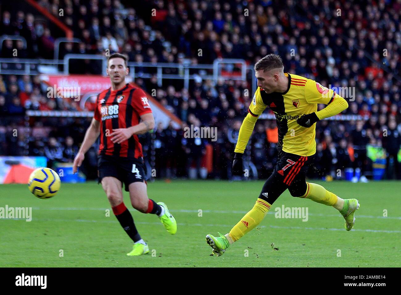 Bournemouth, UK. 12th Jan, 2020. Gerard Deulofeu of Watford (R) takes a shot at goal. Premier League match, AFC Bournemouth v Watford at the Vitality Stadium in Bournemouth, Dorset on Sunday 12th January 2020. this image may only be used for Editorial purposes. Editorial use only, license required for commercial use. No use in betting, games or a single club/league/player publications. pic by Steffan Bowen/ Credit: Andrew Orchard sports photography/Alamy Live News Stock Photo