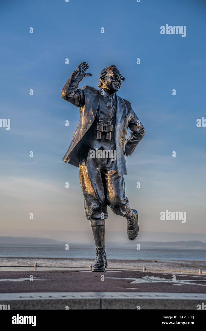 Eric Morecambe Statue Stock Photo - Alamy