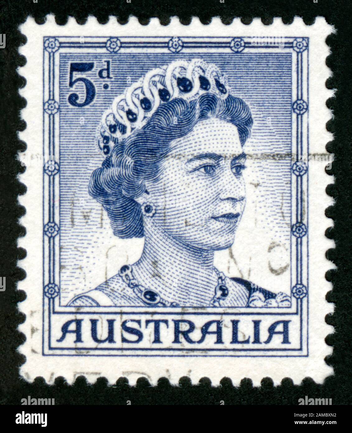 Elizabeth ii australia postage stamp hi-res stock photography and ...
