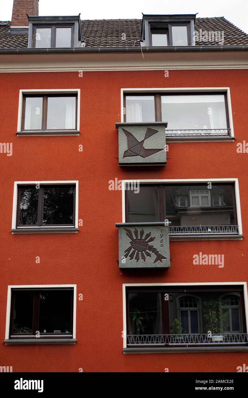 Wohnhaus im Baustil der 60er-Jahre, Köln-Lindenthal, Nordrhein-Westfalen, Deutschland Stock Photo