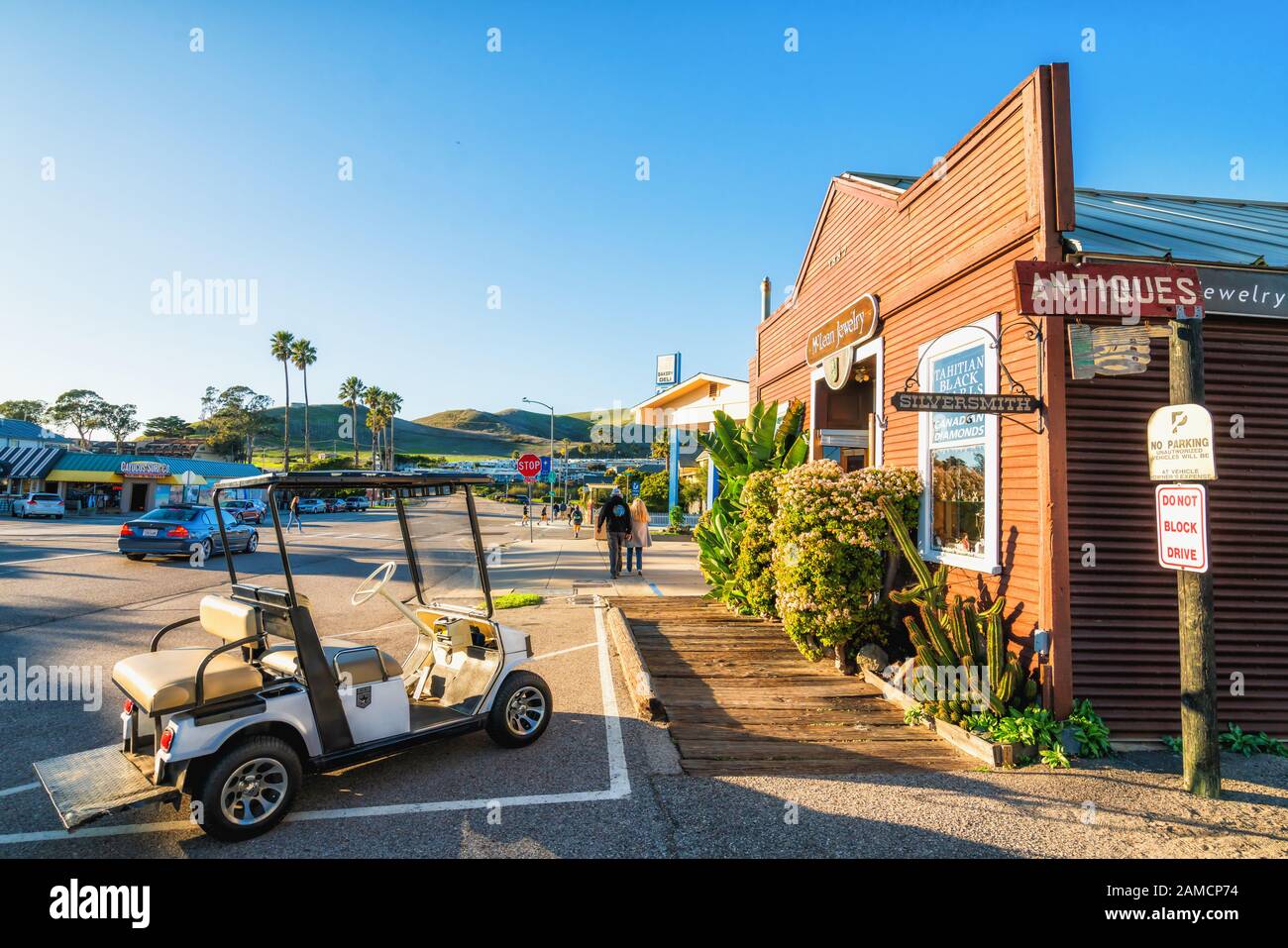 Cayucos, California/USAJanuary 11, 2020 Cayucos is a charming beach town in San Luis Obispo