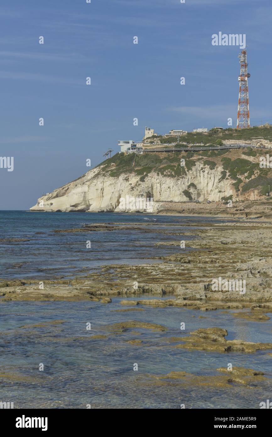 Küste, Mittelmeer, Felsen von Rosh Hanikra, Nord-Israel Stock Photo