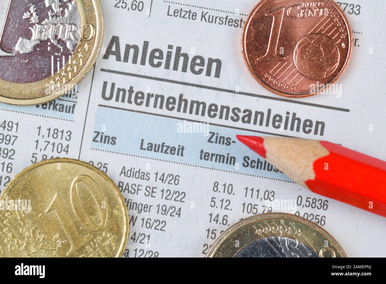 Zeitung, Börsenteil, Unternehmensanleihen Stock Photo