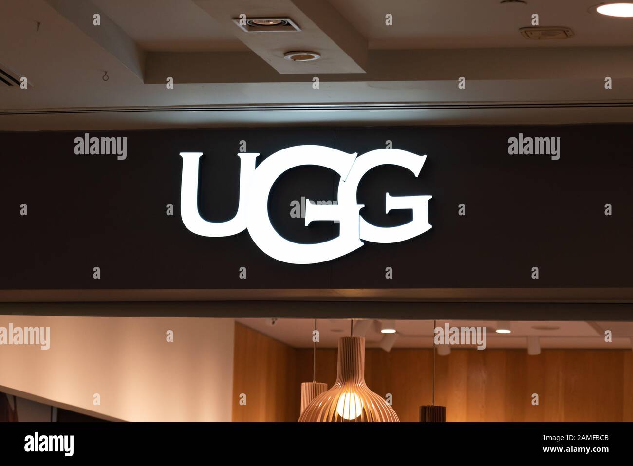 Ugg logo hi-res stock photography images -