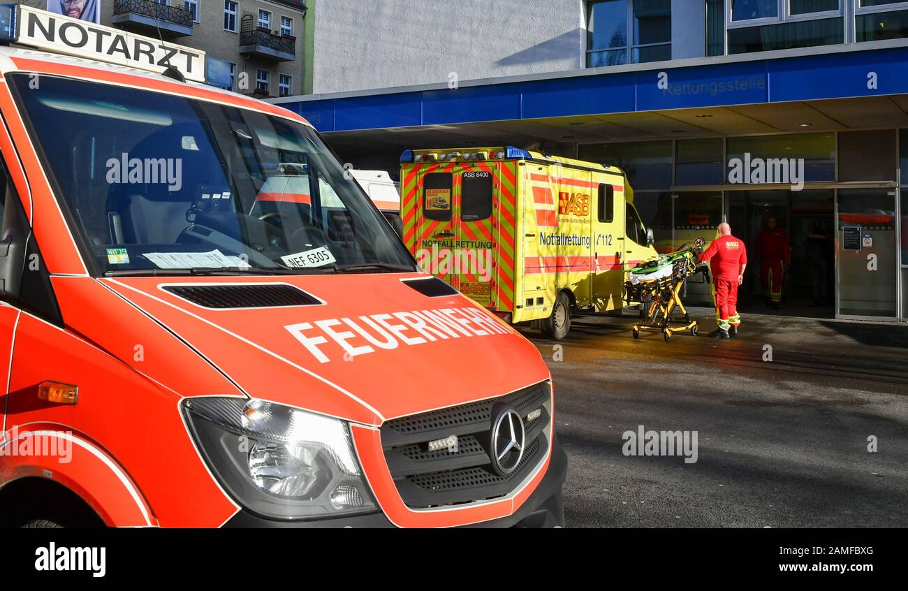 10 January 2020, Berlin: An emergency ambulance of the fire brigade and an  ambulance of the Arbeiter-Samariter-Bund (ASB) are standing in front of the  rescue station at the Sana Klinikum Lichtenberg. Photo: