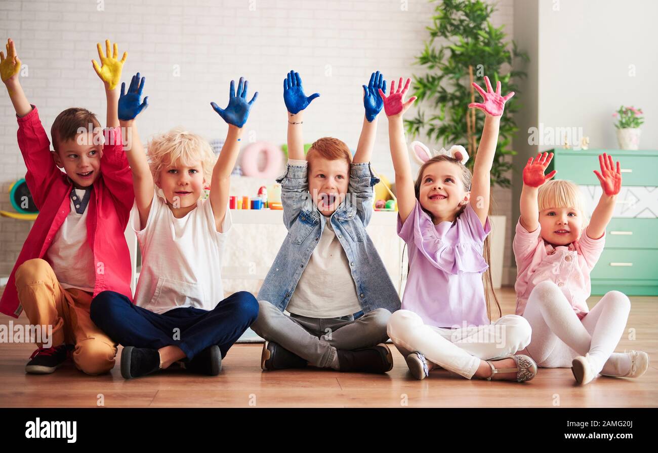 Children hands raised classroom hi-res stock photography and images - Alamy