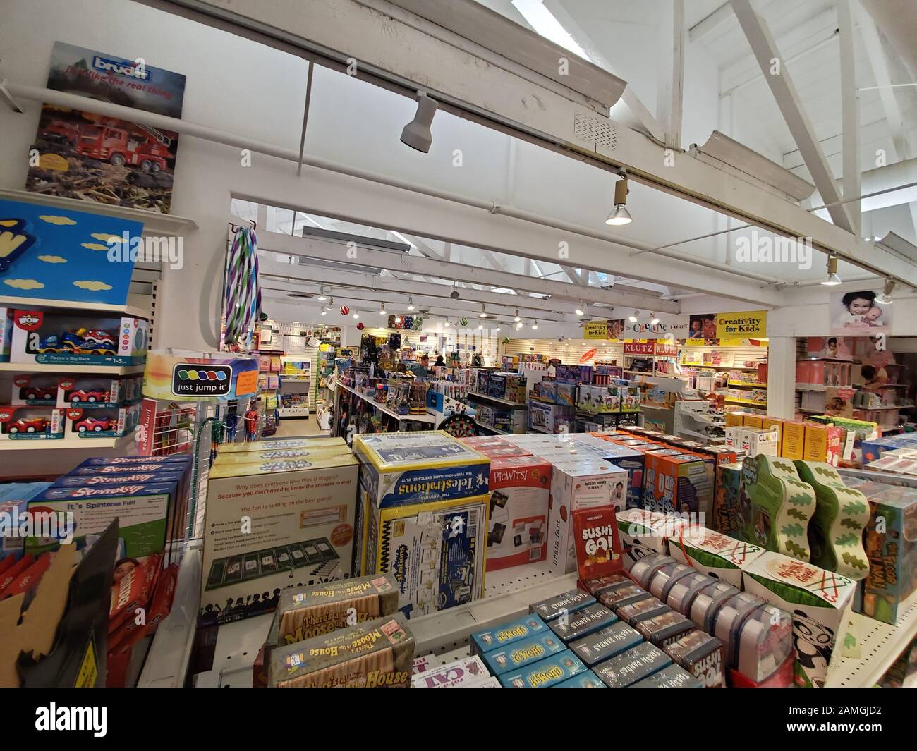 Big fun toy store hi-res stock photography and images - Alamy