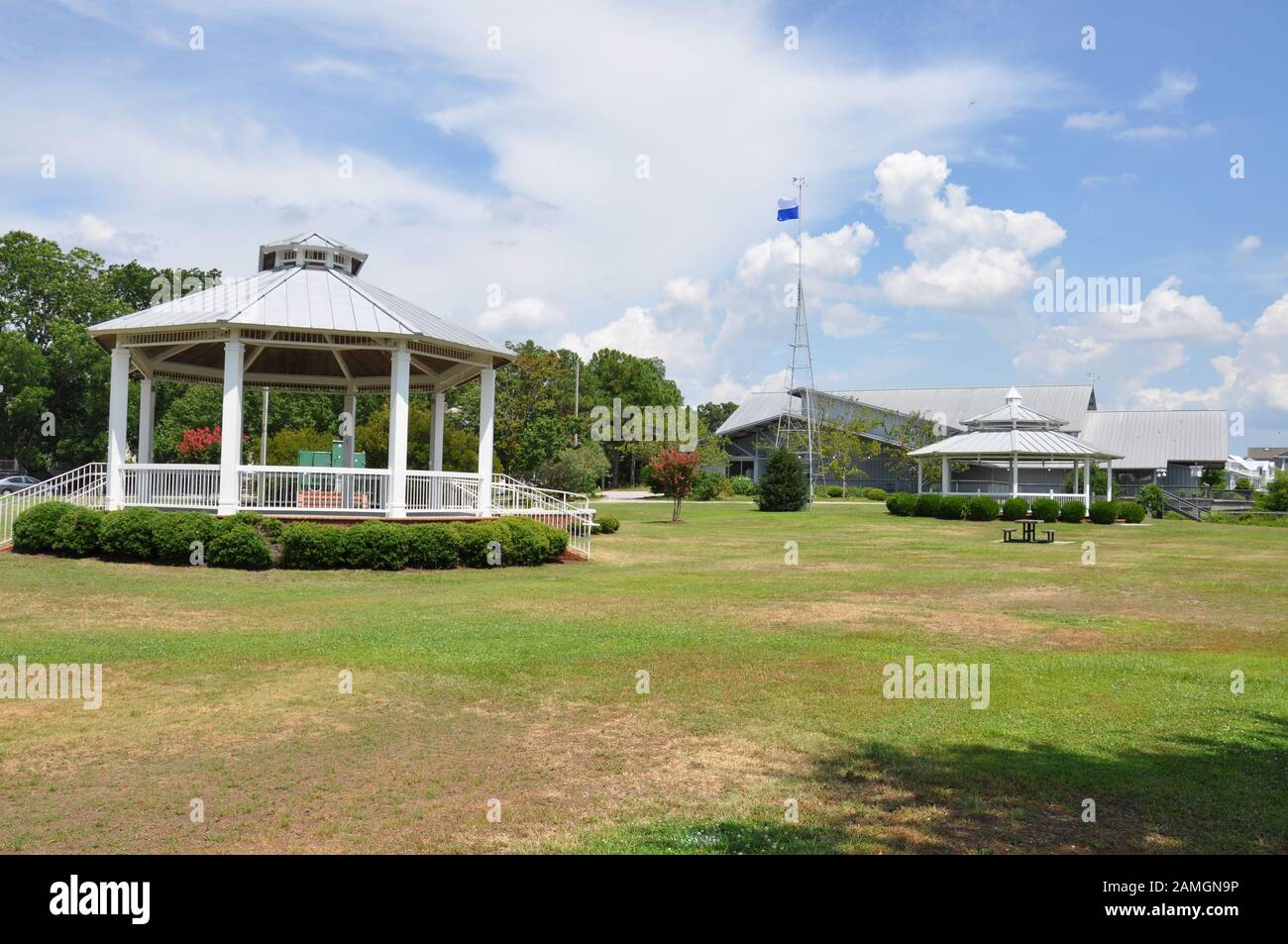A Waterfront Park in Washington North Carolina Stock Photo Alamy