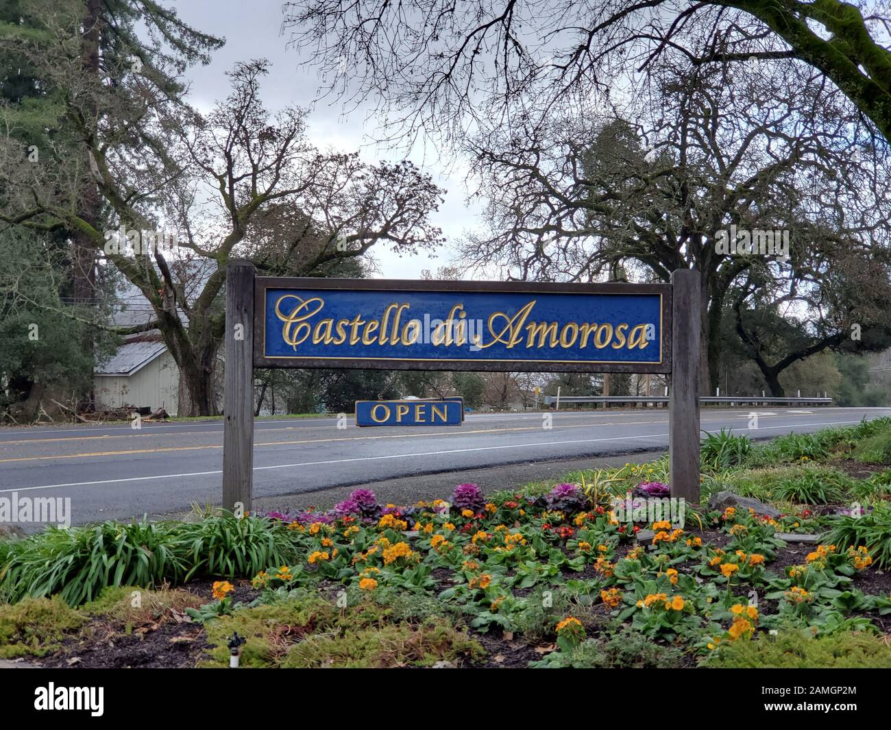 Sign at entrance to Castello di Amorosa, a vineyard in the Calistoga AVA of the Napa Valley in the California Wine Country, housed in a large reconstruction of a Tuscan castle, Calistoga, California, December 22, 2019. Castello di Amorosa is a popular tourist destination for visitors to the Napa Valley. () Stock Photo