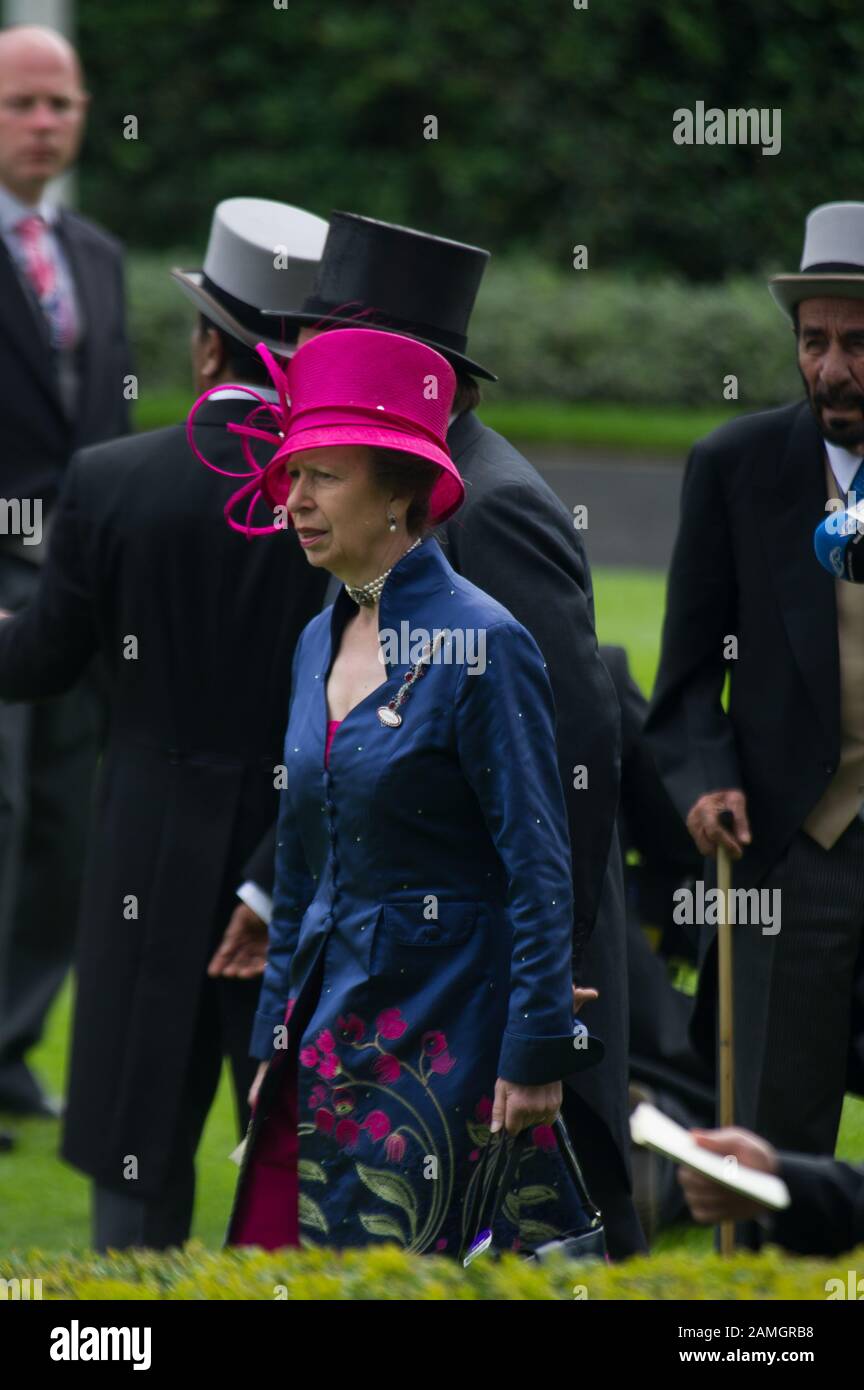 Princess anne ascot racecourse hi-res stock photography and images - Alamy