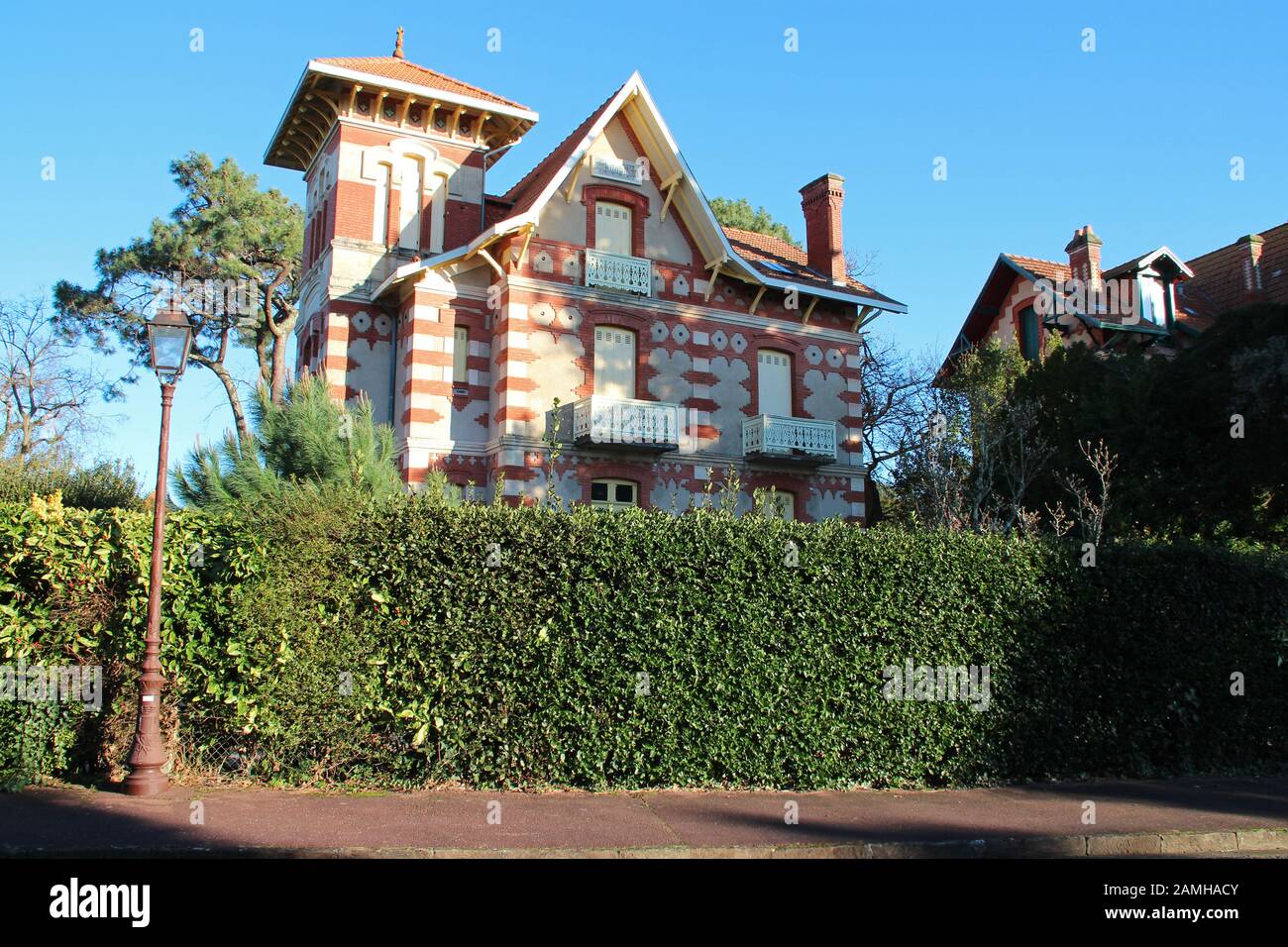 Arcachon Villa Stock Photos & Arcachon Villa Stock Images Alamy