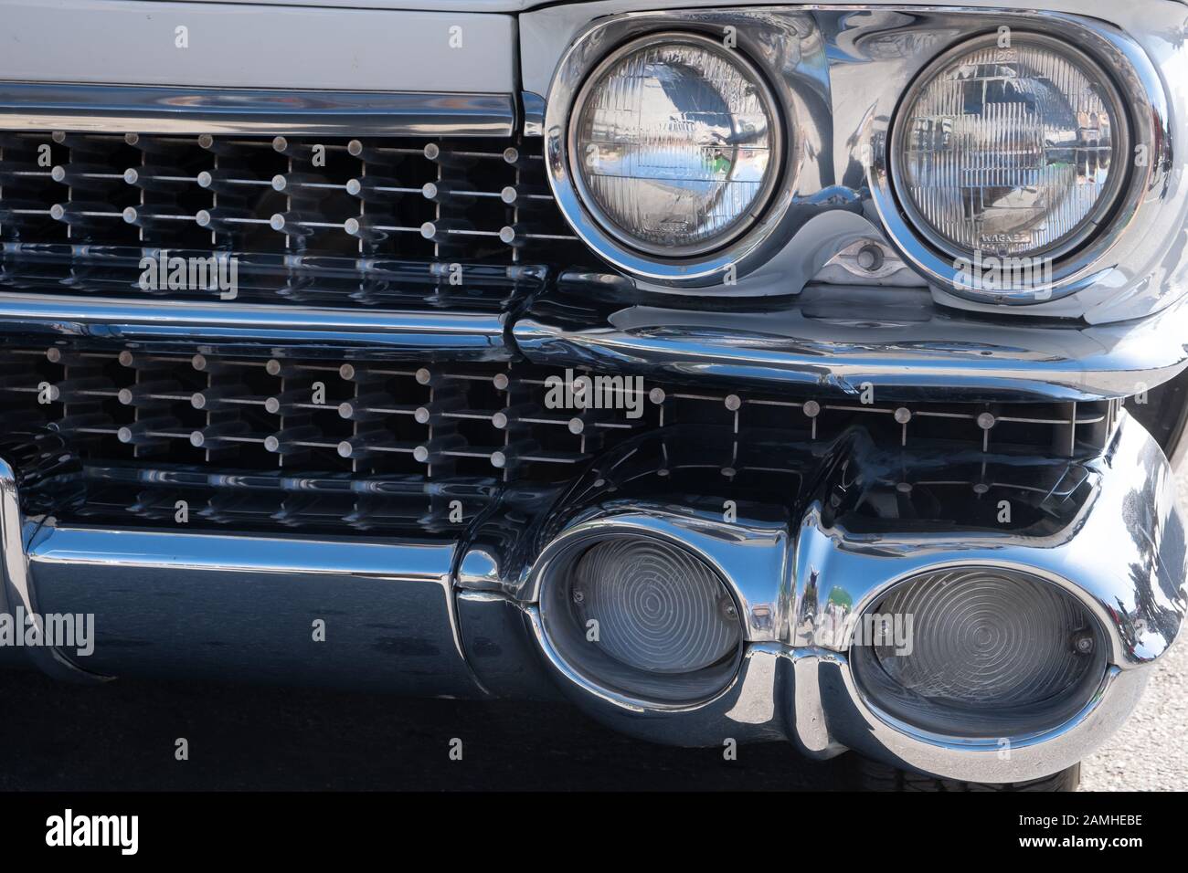 Headlight of a classic car Stock Photo - Alamy