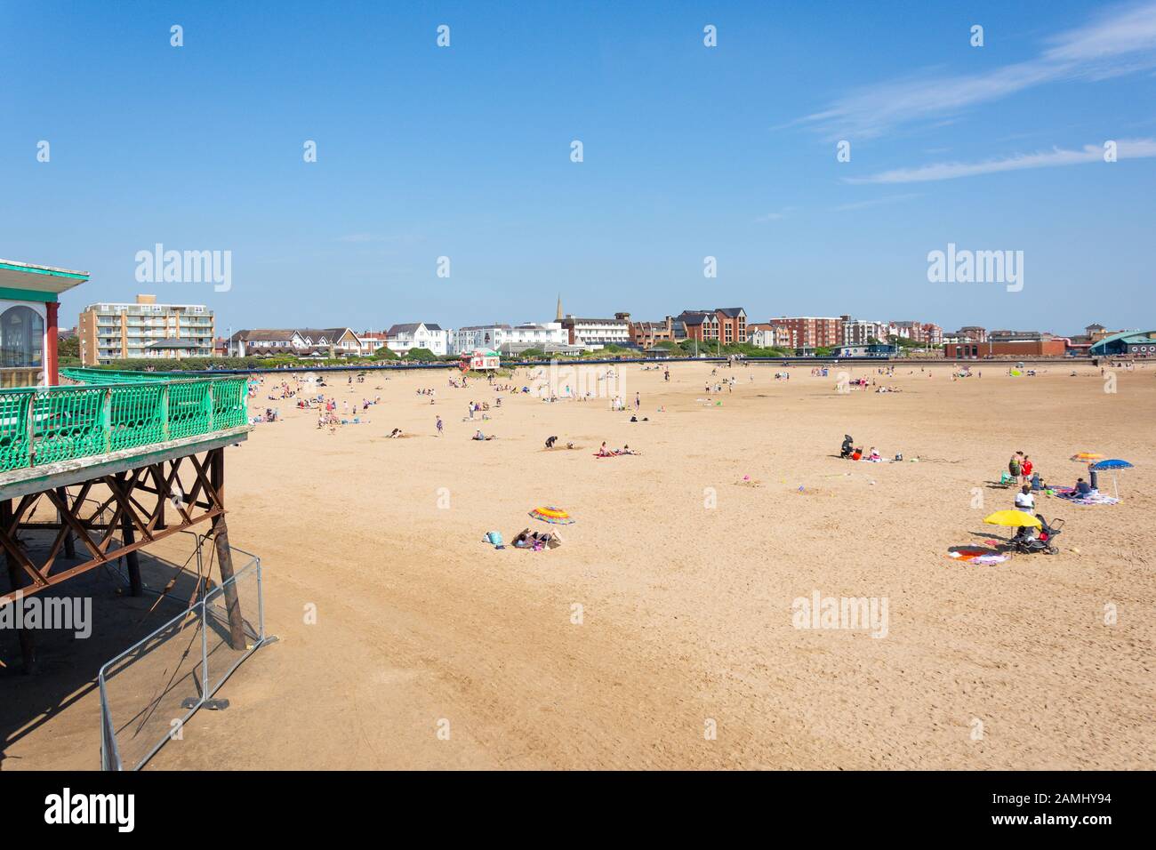 Lytham Saint Annes Pier Hi res Stock Photography And Images Alamy