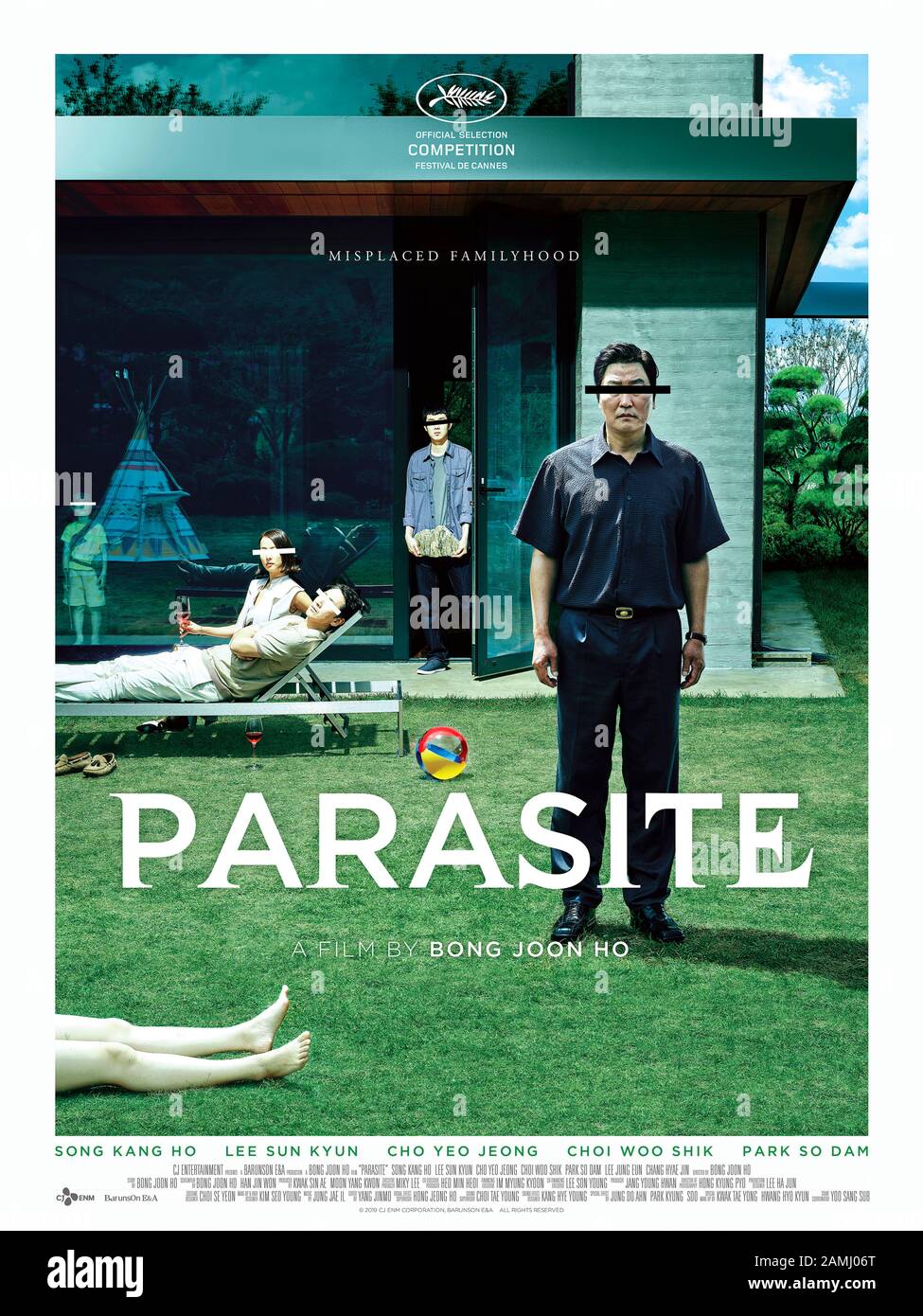 Parasite [Gisaengchung ] (2019) directed by Bong Joon Ho and starring Kang-ho Song, Sun-kyun Lee and Yeo-jeong Jo. A poor family ingratiates itself with a wealthy family leads to unexpected results in this clever South Korean thriller. Stock Photo