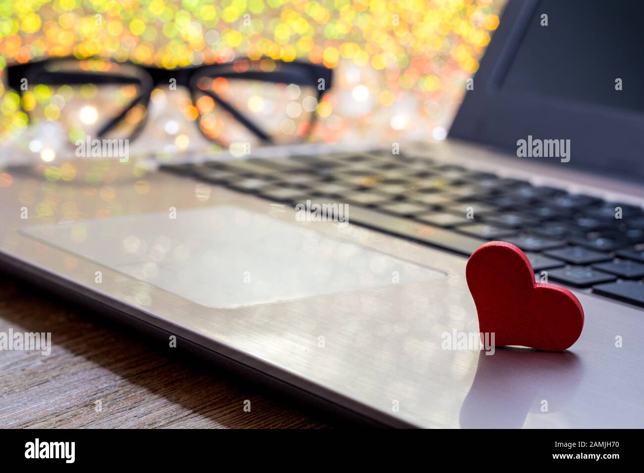 Red heart on computer keyboard soft bokeh. Internet dating, Valentines ...