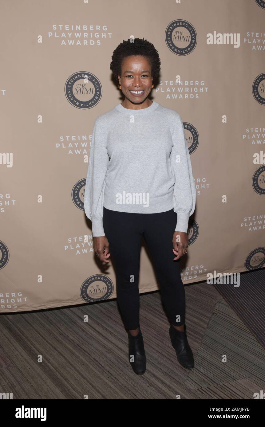 NEW YORK, NEW YORK - JANUARY 13: Roslyn Ruff attends 2019 Steinberg ...