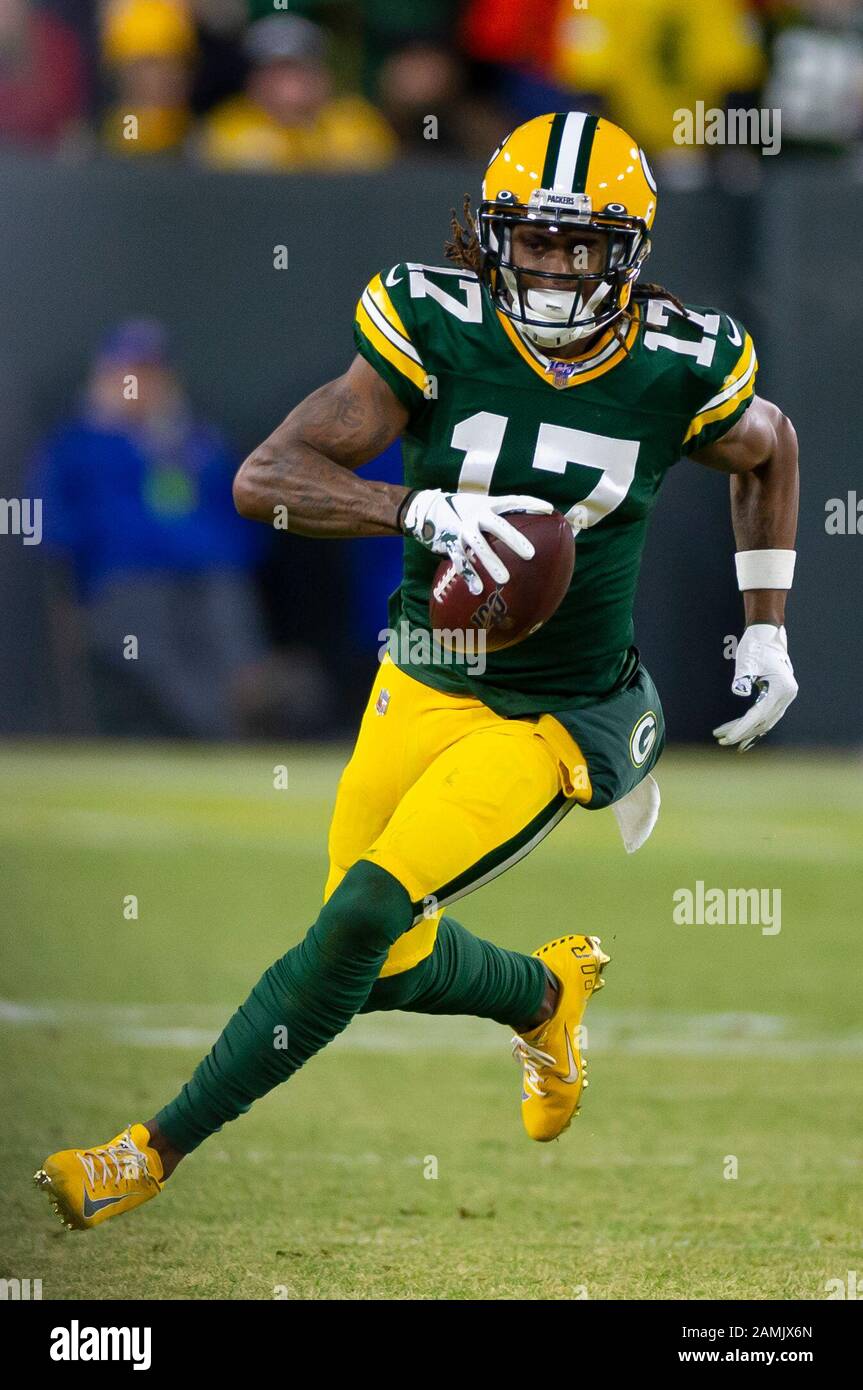 Green Bay, WI, USA. 12th Jan, 2020. Green Bay Packers wide receiver Davante  Adams #17 takes off running after the catch for a 40 yard touchdown during  the NFL Football game between