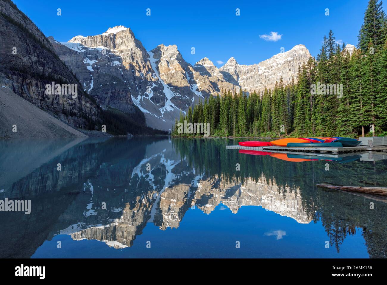 Beautiful sunrise at the Moraine Lake, Canada Stock Photo - Alamy