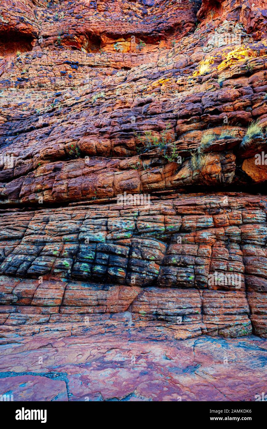 Cross-bedding in the beehive-like domes at Kings Canyon. This is evidence that the Mereenie Sandstone was originally sand dunes. Stock Photo