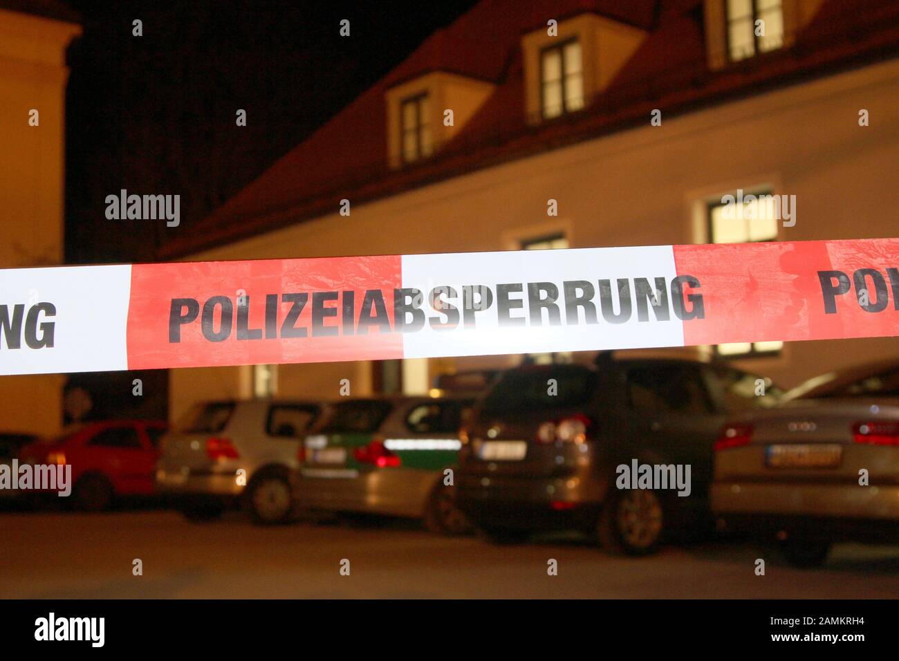 Defendant shoots at public prosecutor in the district court at Dachauer Schloßplatz: Police cordoning off at the scene of the crime [automated translation] Stock Photo