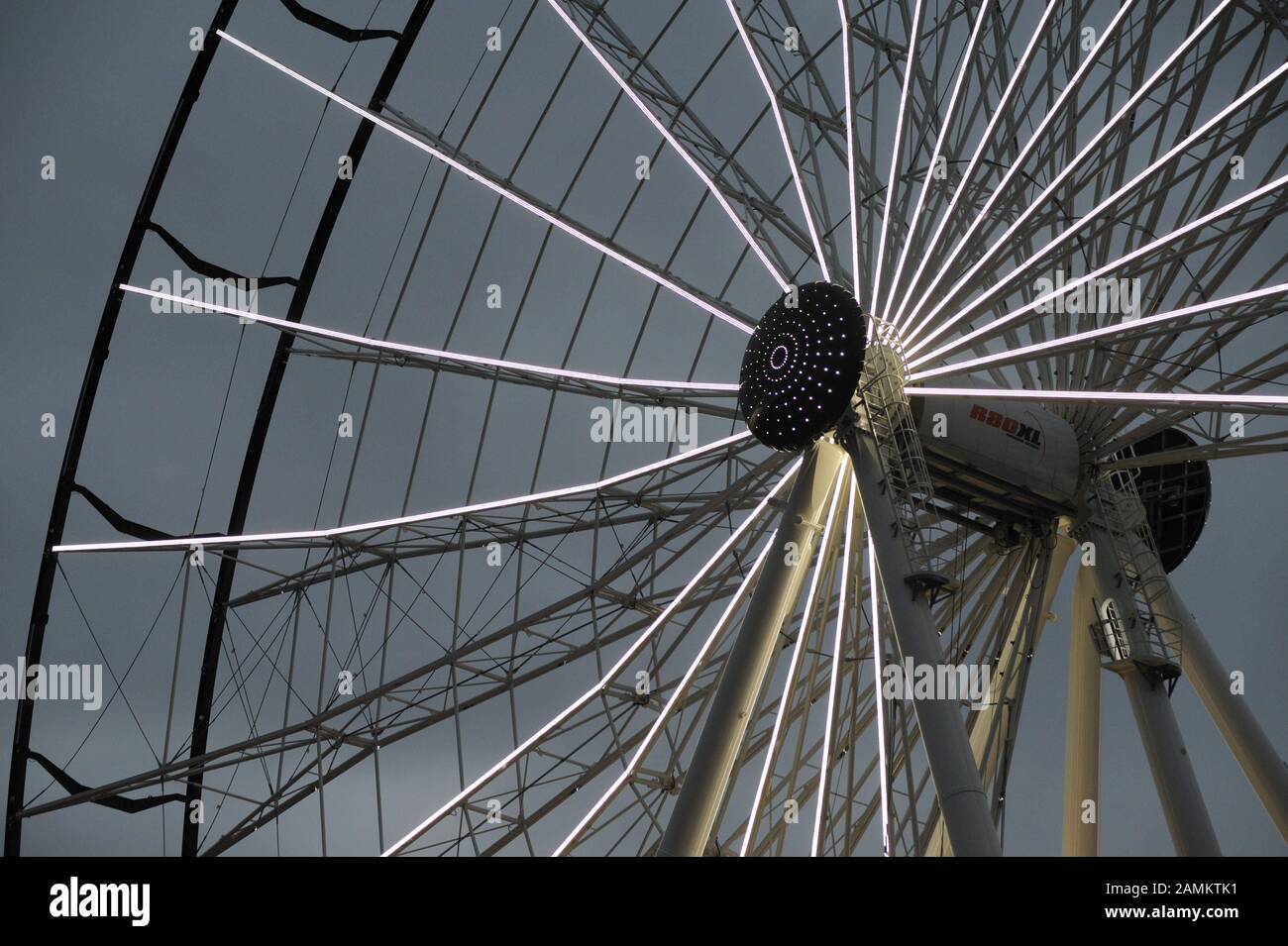 A newly manufactured Ferris wheel is making its test laps at the Munich steel construction company 'Maurer und Söhne' on Lilienthalallee in the Euro-Industriepark. [automated translation] Stock Photo