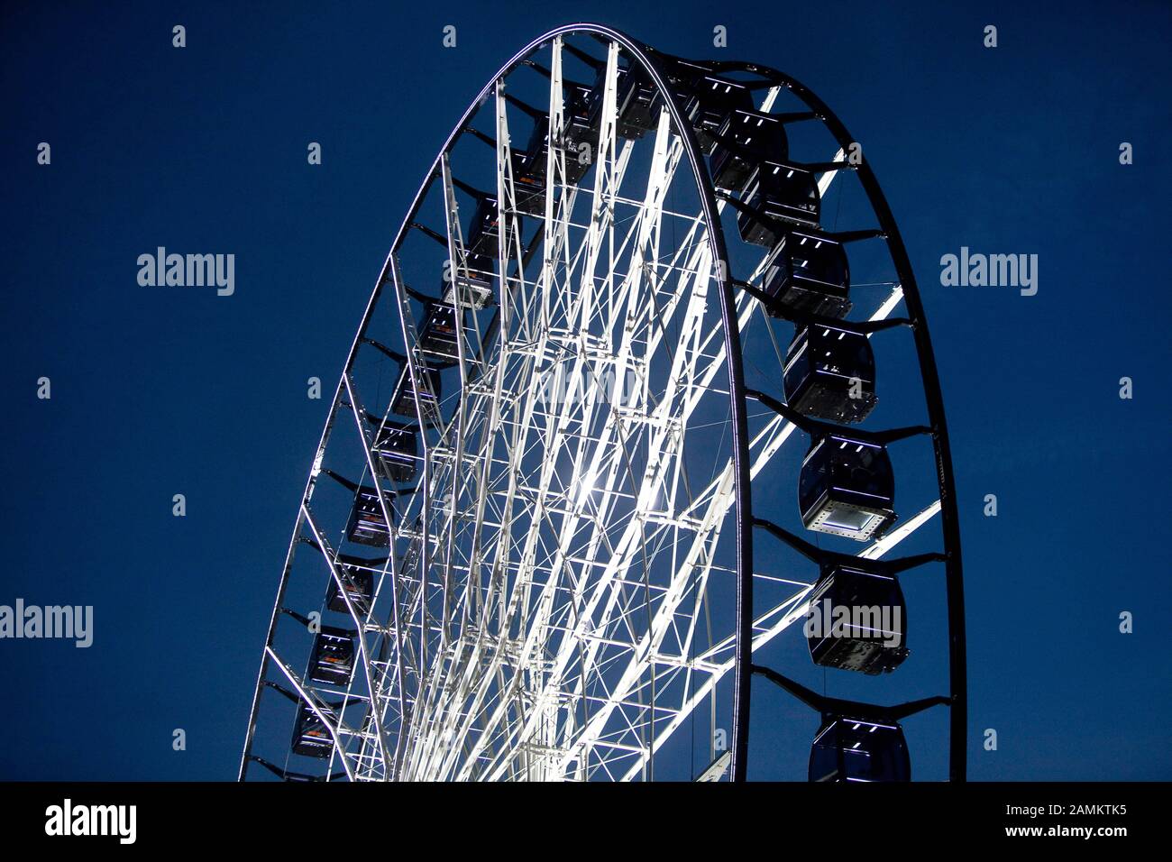 The prototype of a newly developed 80-meter high mobile Ferris wheel is being tested at the Munich steel construction company 'Maurer und Söhne GmbH' on the Frankfurter Ring in the Euro-Industriepark. [automated translation] Stock Photo
