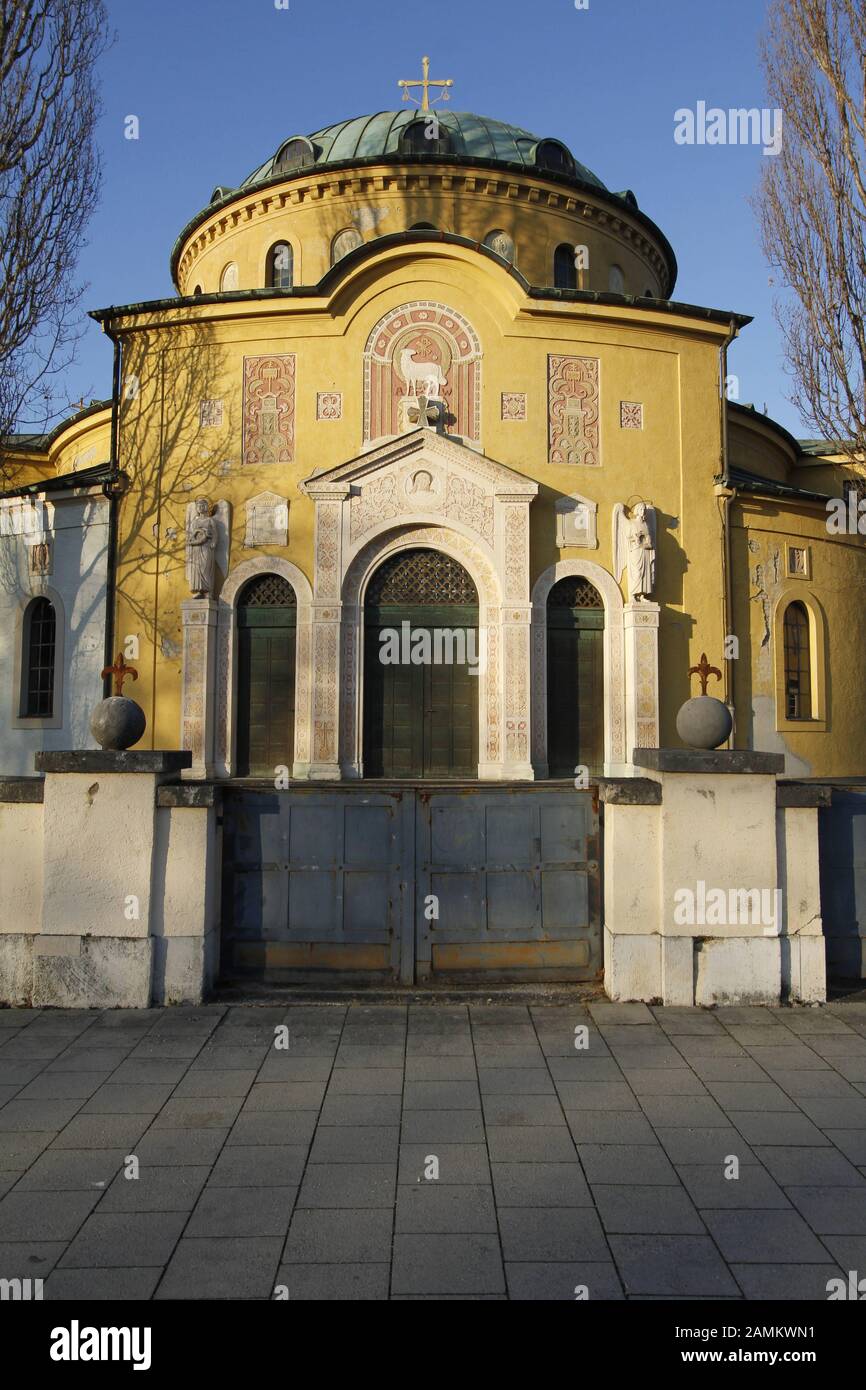 Funeral parlor in the Munich Westfriedhof. [automated translation] Stock Photo Alamy