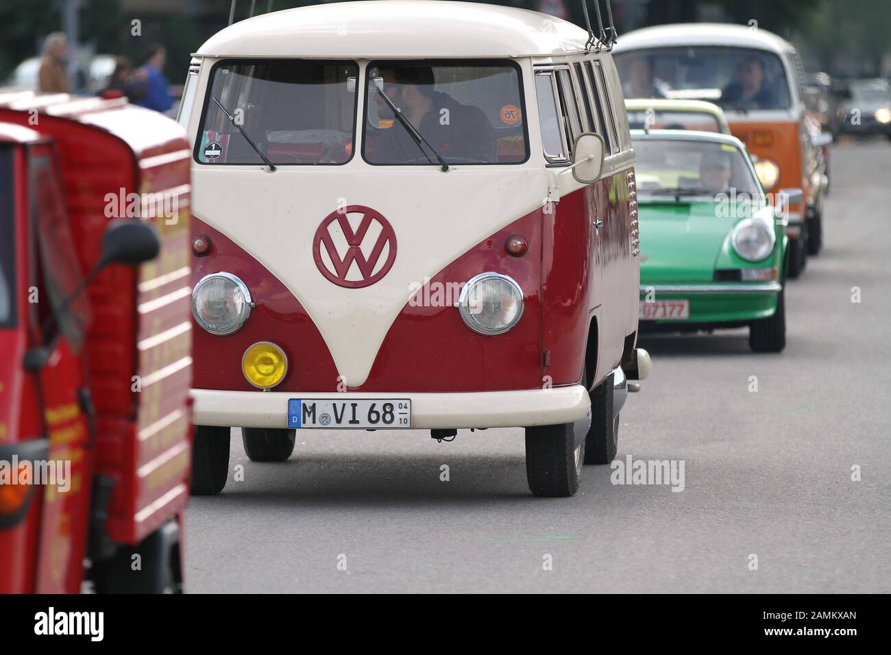 Old VW bus at the 11th vintage car meeting of the Automobilclub München (ACM), which takes place parallel to the spring festival on the Theresienwiese. [automated translation] Stock Photo