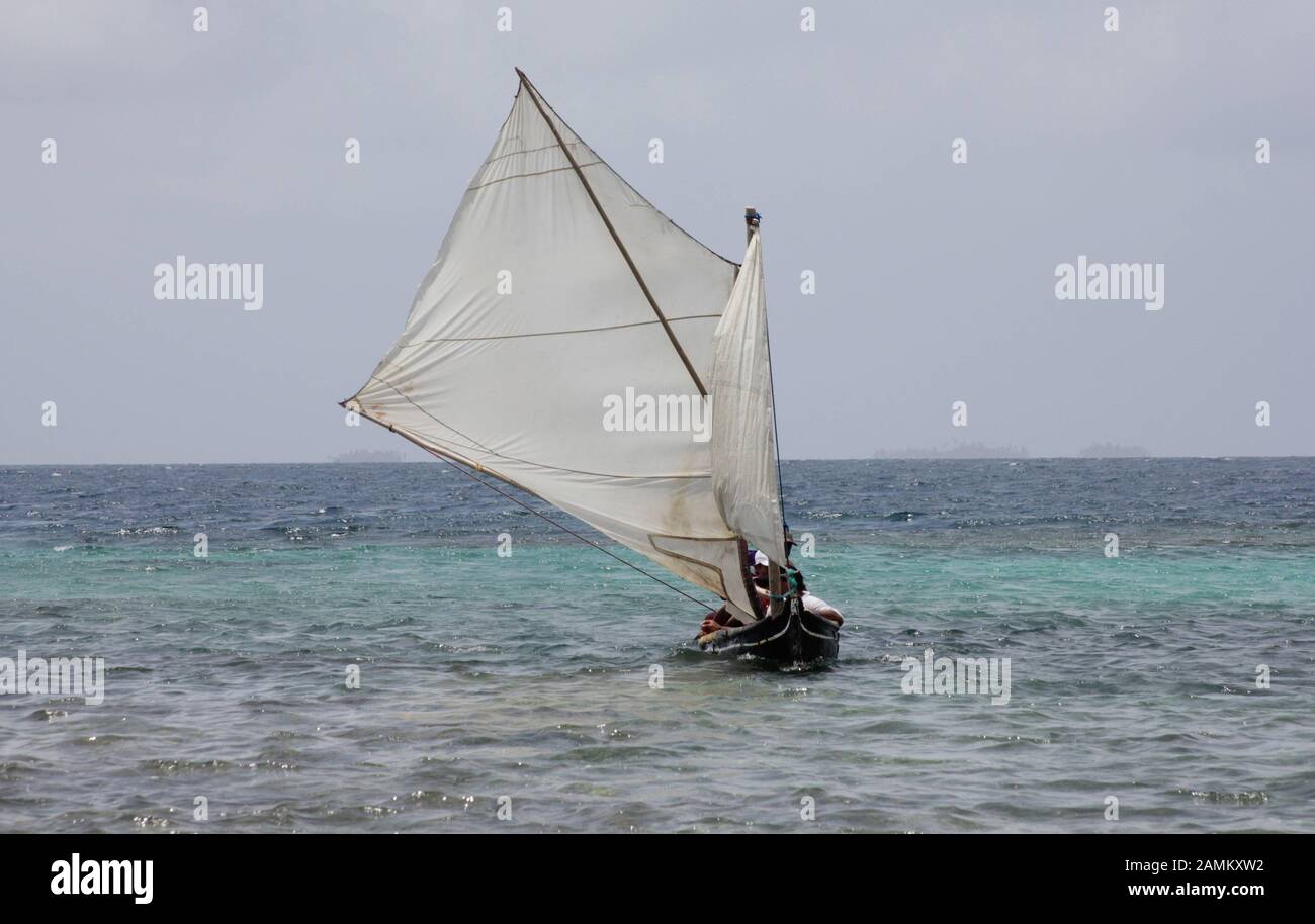 Kuna indians fishing hires stock photography and images Alamy