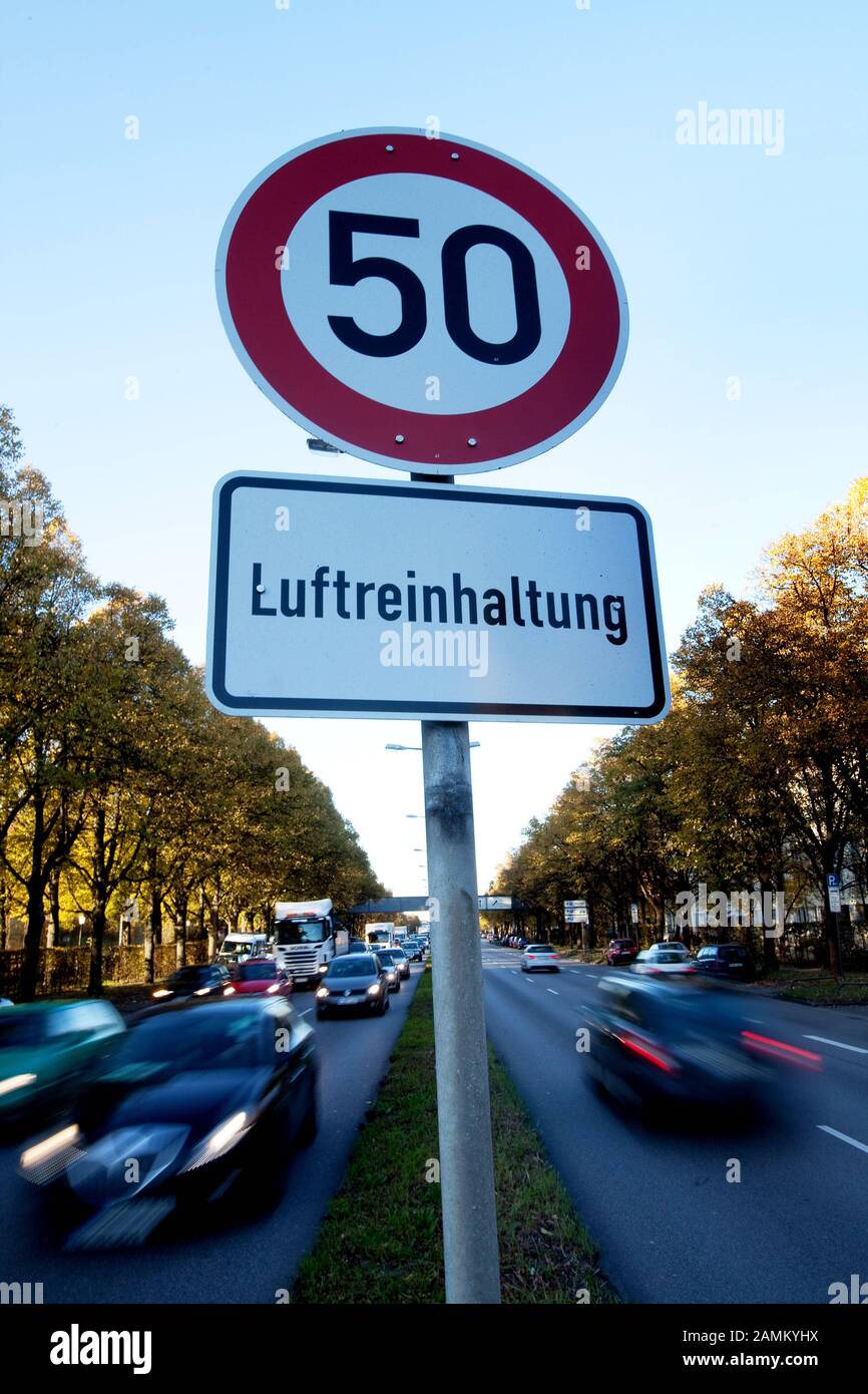 Traffic sign 'Tempo 50 - Luftreinhaltung' at the Landshuter Allee in Munich. [automated translation] Stock Photo