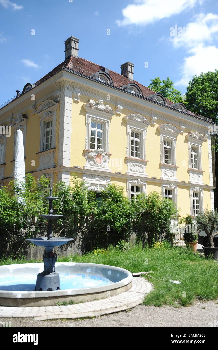 Bamberg House In The Luitpoldpark In Schwabing Automated
