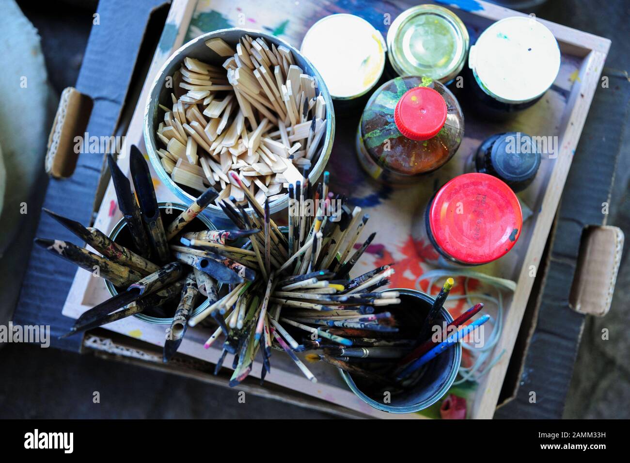  Art workshop of the School of Imagination for kindergarten children and Motiv 