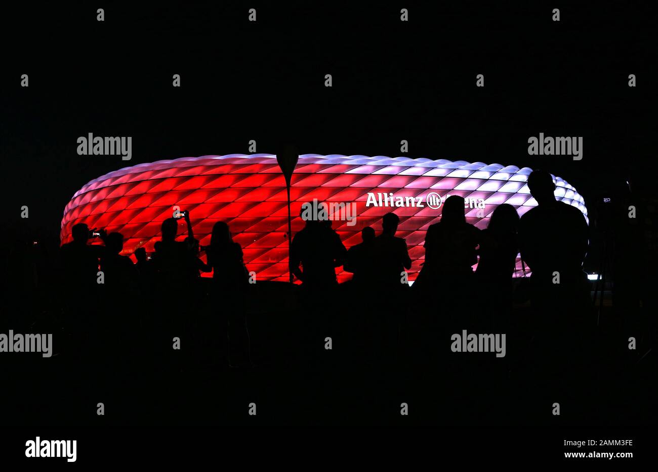 The arena of FC Bayern Munich in Fröttmaning presents its new LED lighting  system consisting of more than 300,000 LEDs at a press presentation. In the  picture the view from outside. [automated