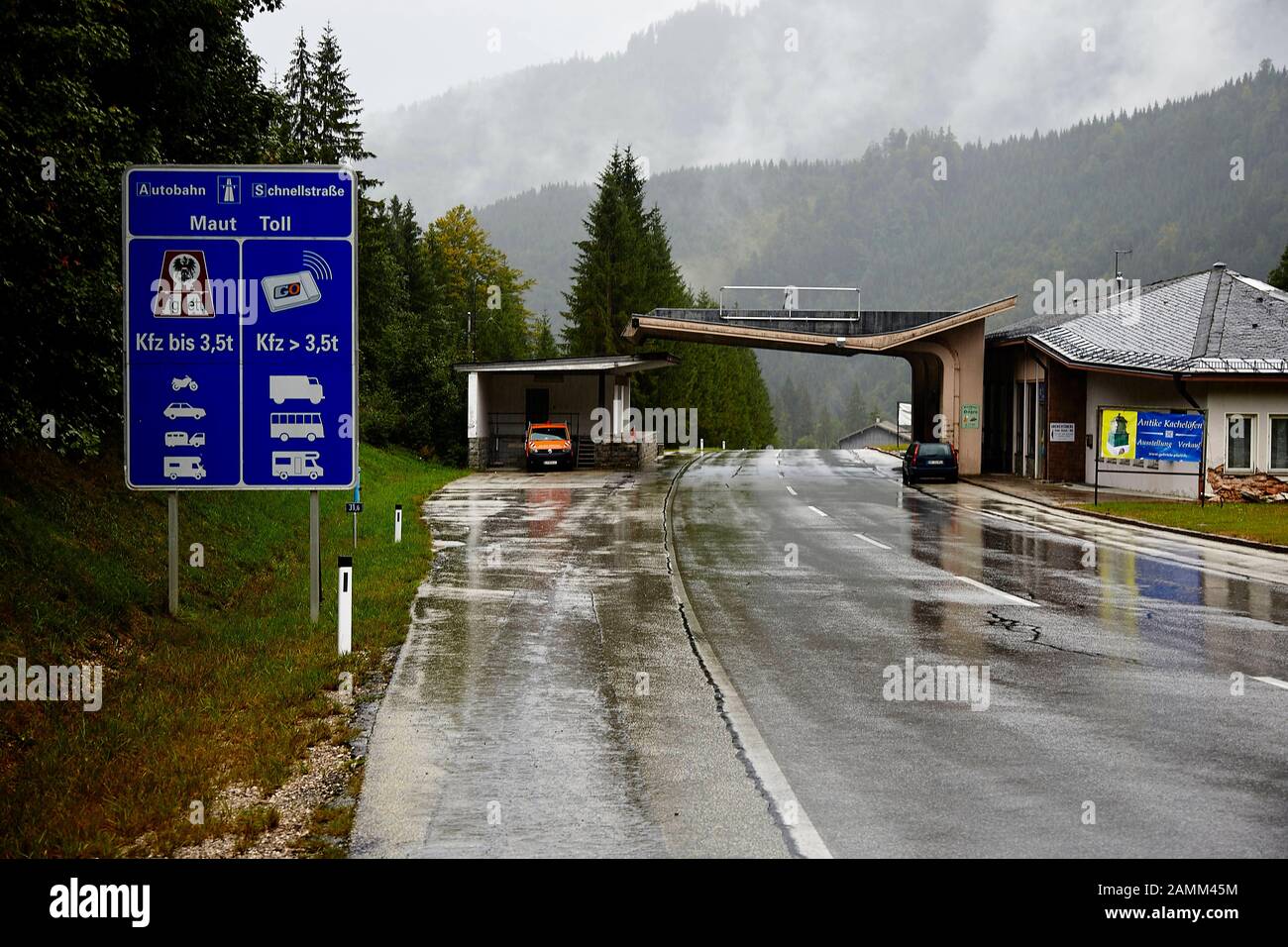 Achenkirch border crossing, Schwaz district, Tyrol Austria, unoccupied and completely deserted, now houses a shop for antique tiled stoves, near the B 307 from Tegernsee to Vorderriß, 14.09.2015, [automated translation] Stock Photo