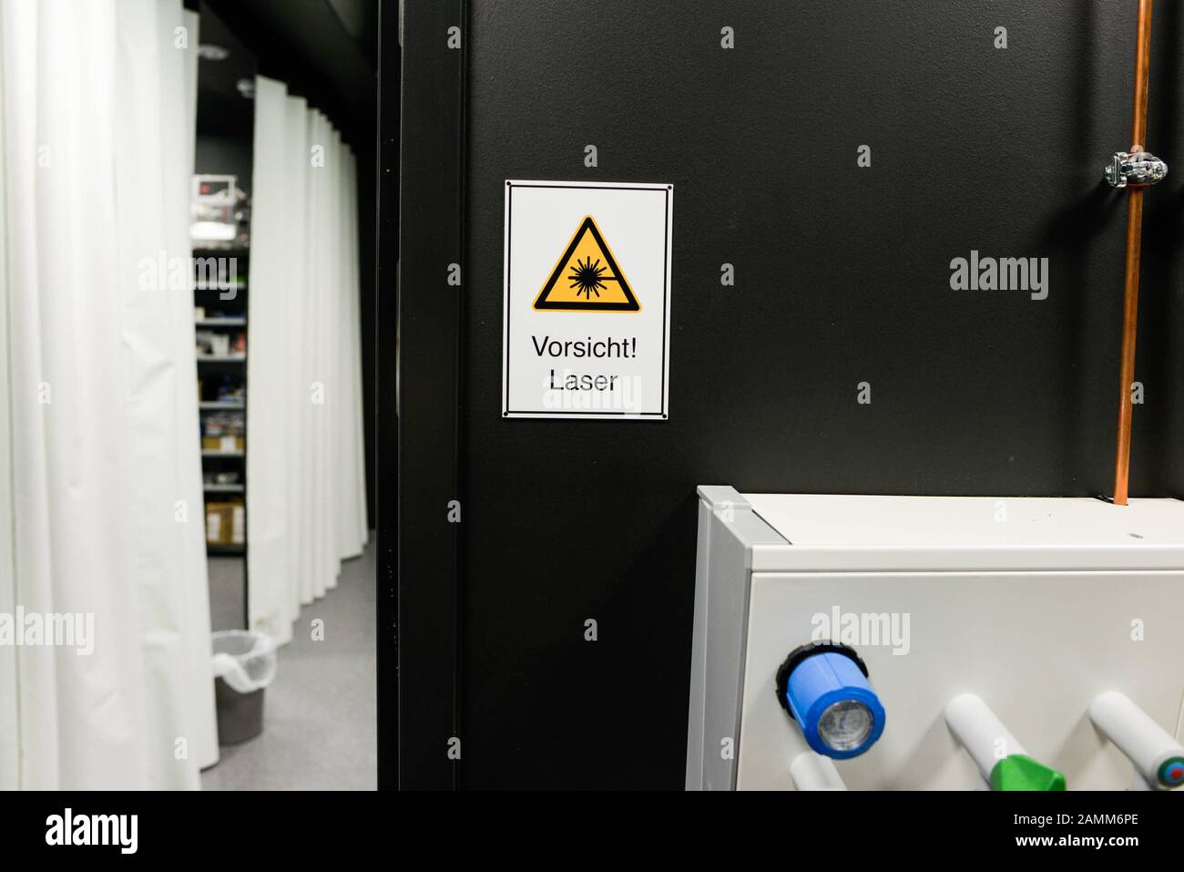 Laser Research High Resolution Stock Photography and Images - Alamy