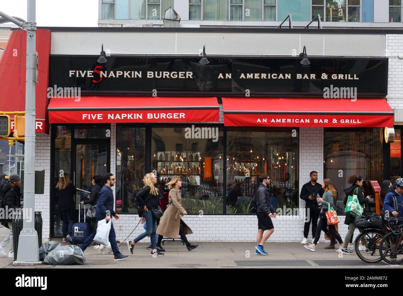 [historical storefront] 5 Napkin Burger, 150 E. 14th St, New York, NYC storefront photo of a restaurant in the East Village neighborhood Stock Photo