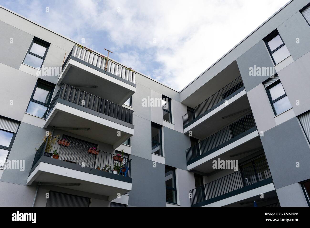 New buildings in the Domagkpark residential area on Frankfurter Ring