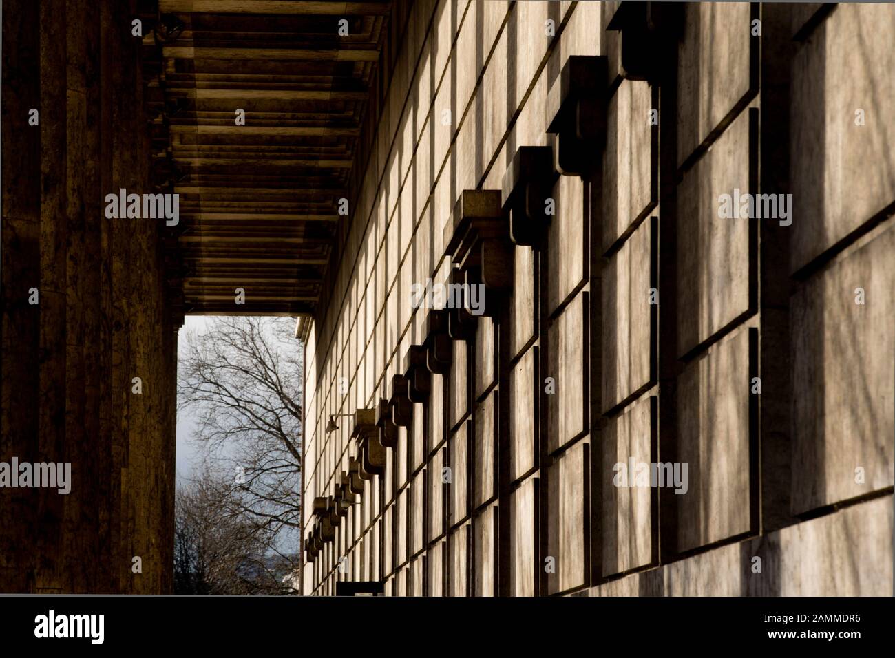 Colonnade on the facade of the Haus der Kunst in Munich. Paul Ludwig Troost was the architect of the museum building erected during the National Socialist era. [automated translation] Stock Photo