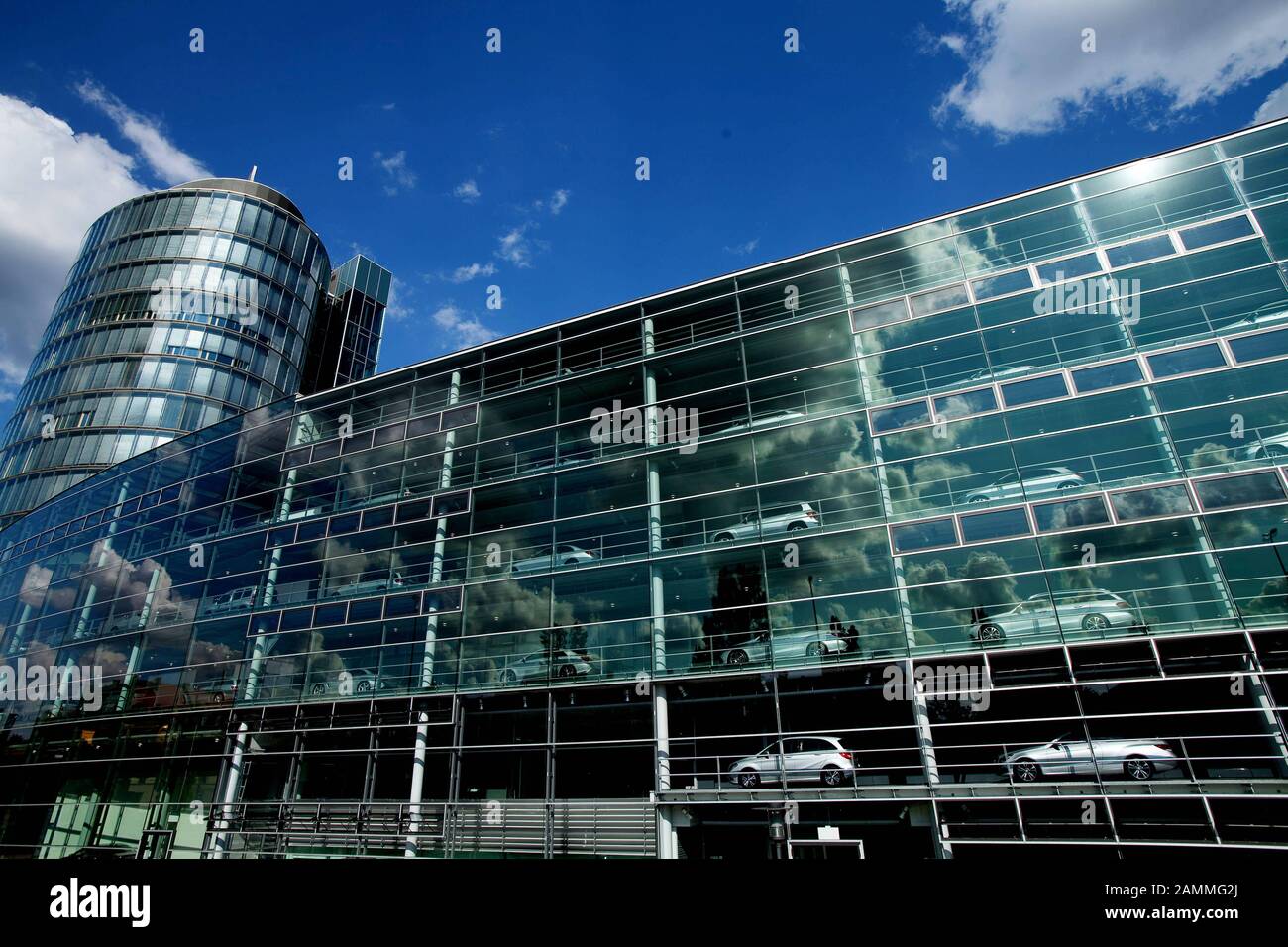 Mercedes Haus High Resolution Stock Photography And Images Alamy