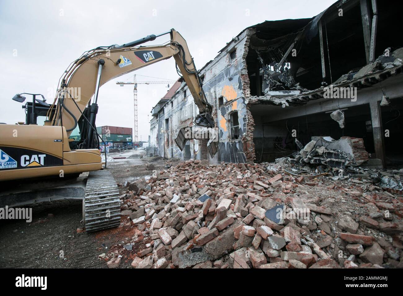 Demolition work on the site of the former cattle yard in Munich's