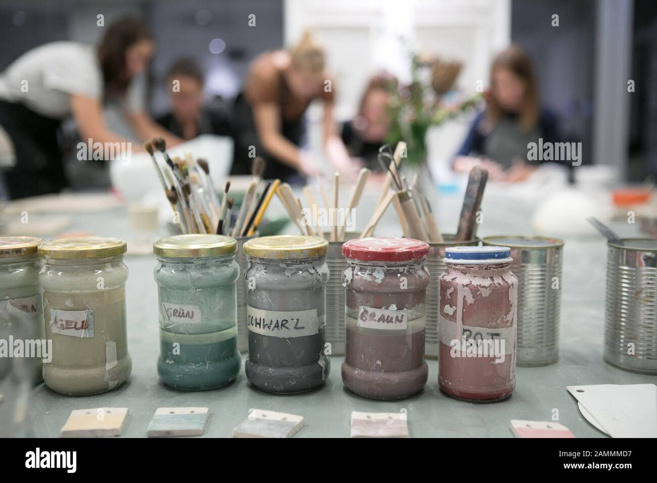 Pottery course for adults with an art teacher in the ceramics in the children's art