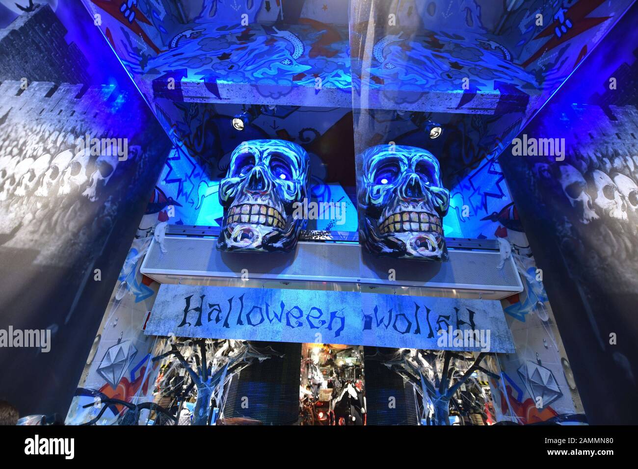 Creepy Halloween decoration at the entrance to the basement of the Galeria  Kaufhof on Marienplatz. [automated translation] Stock Photo - Alamy