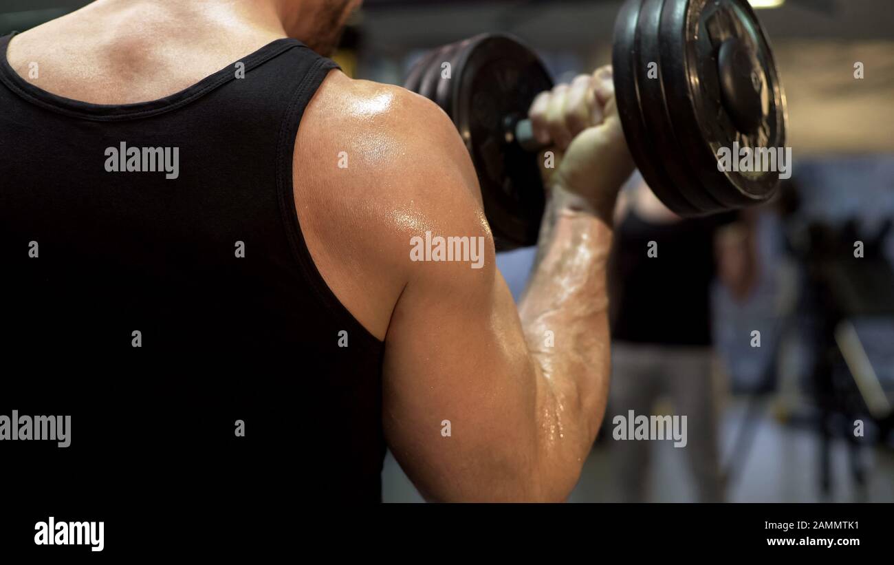 Man lifting heavy hi-res stock photography and images - Alamy