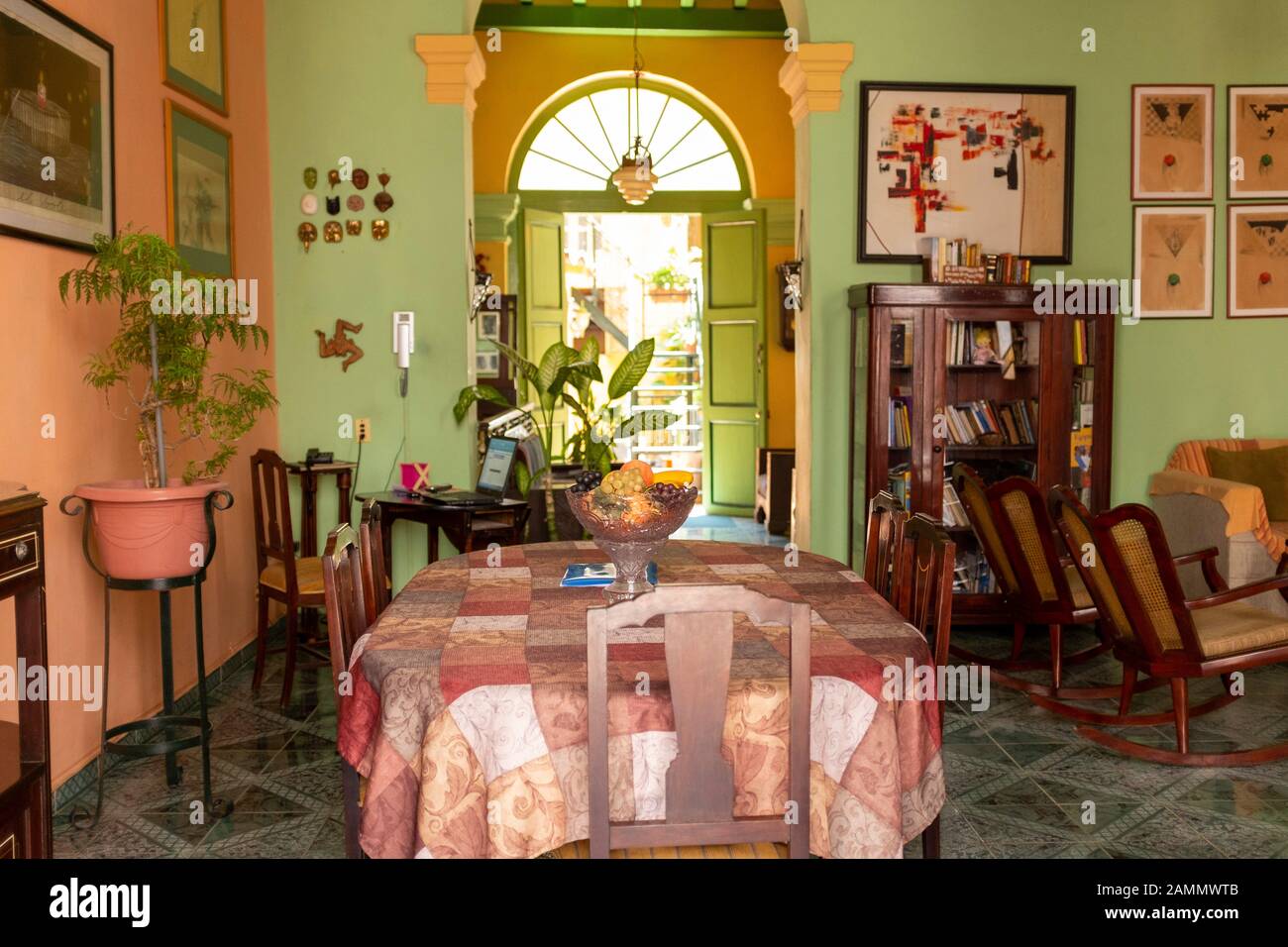 Cuban home interior Stock Photo Alamy