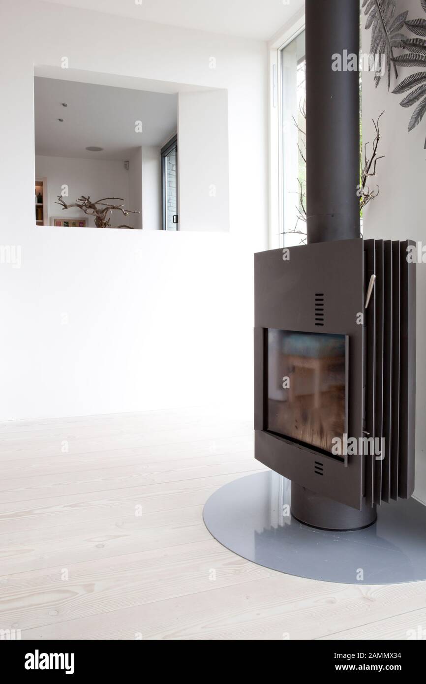 Beautiful modern house interiors hi-res stock photography and images ...