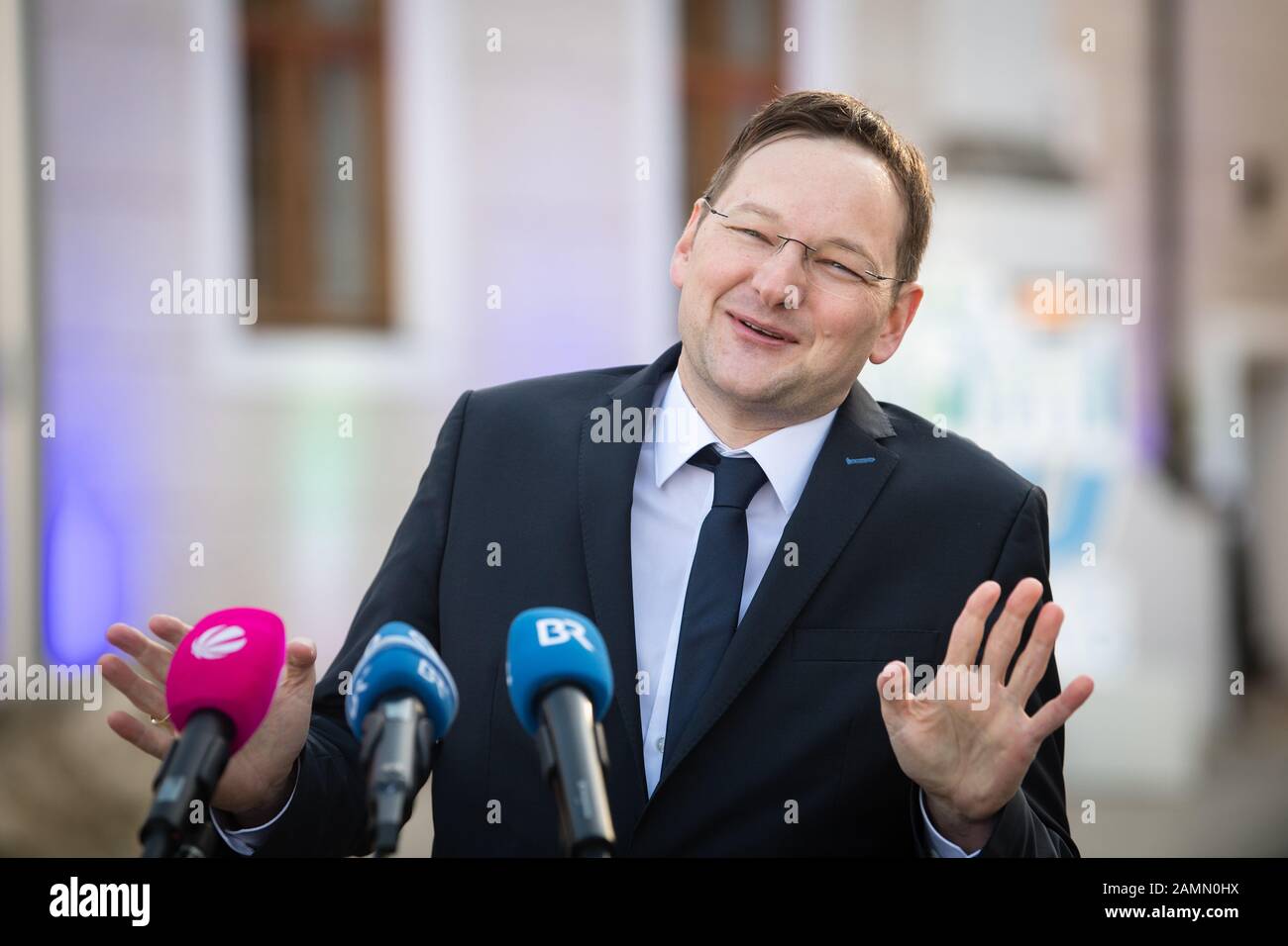 Seeon, Germany. 14th Jan, 2020. Hans Reichhart (CSU), Minister of State for Housing, Construction and Transport in Bavaria, makes a statement to the press during the closed meeting of the CSU state parliamentary group in the monastery Seeon. Bavarian Transport Minister Reichhart wants to resign from his cabinet post on 1st February and concentrate on the upcoming local elections in his Swabian home district of Günzburg. Credit: Matthias Balk/dpa/Alamy Live News Stock Photo