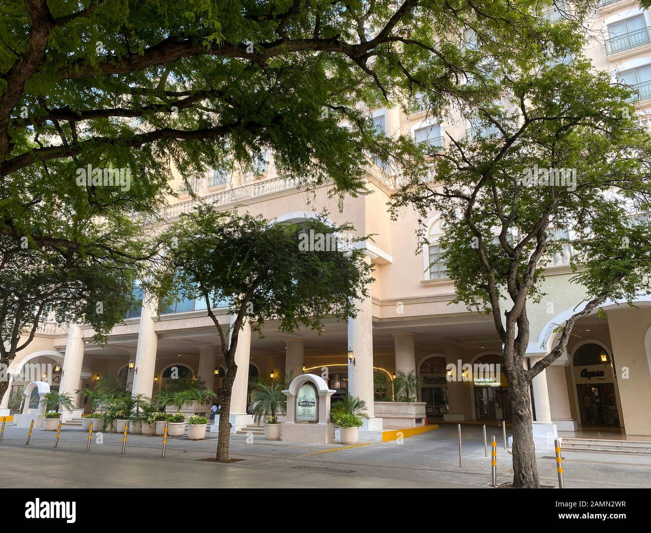 Hotel fiesta hi-res stock photography and images - Page 2 - Alamy